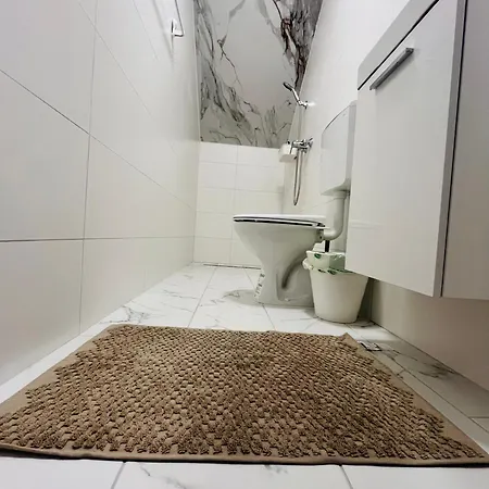 ホームステイ Apartma Dudi Koritno